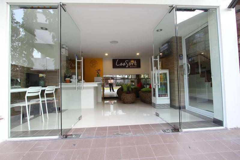 Hotel Leesort @ Onnuch Bangkok Exterior foto