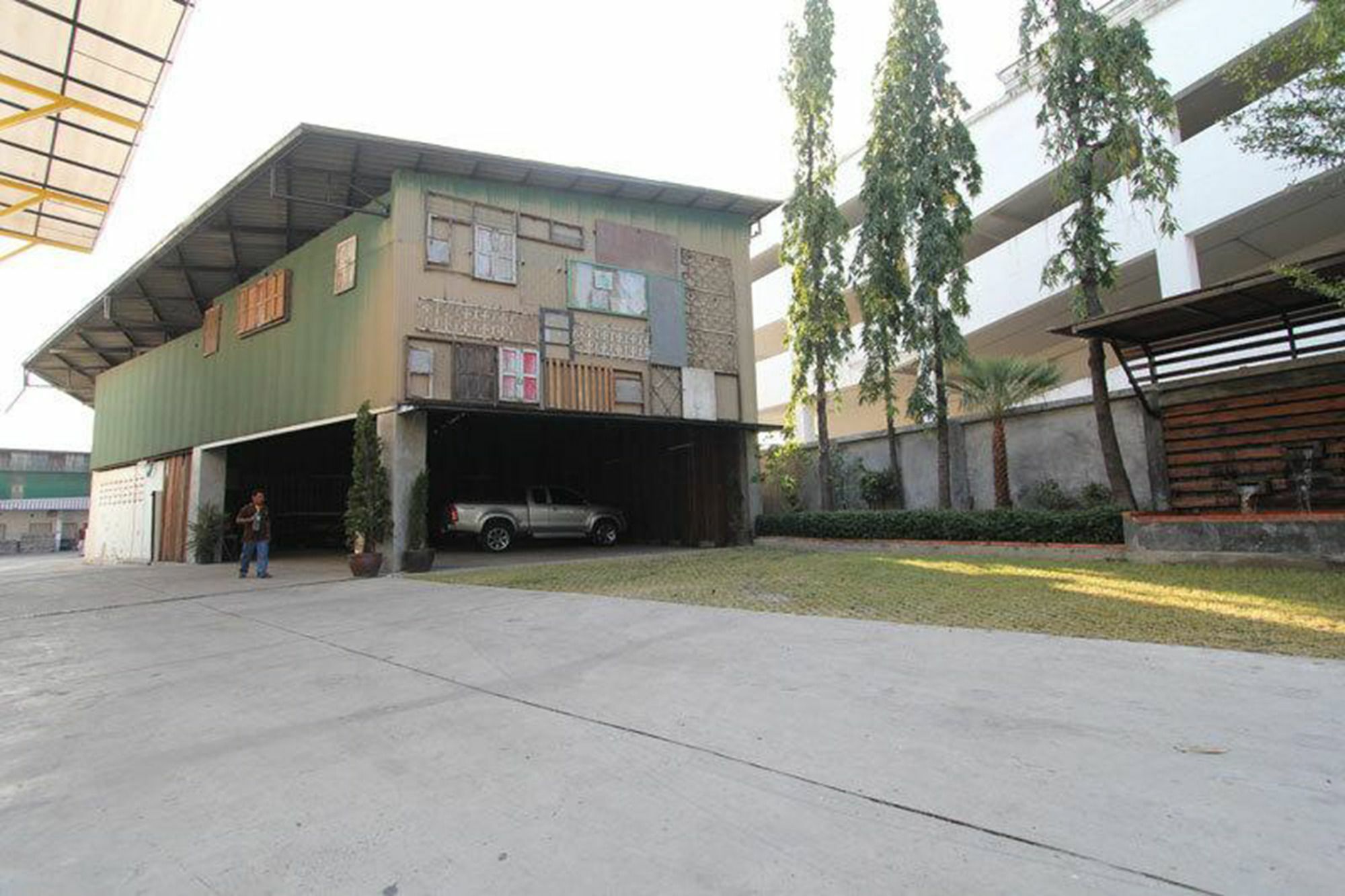 Hotel Leesort @ Onnuch Bangkok Exterior foto
